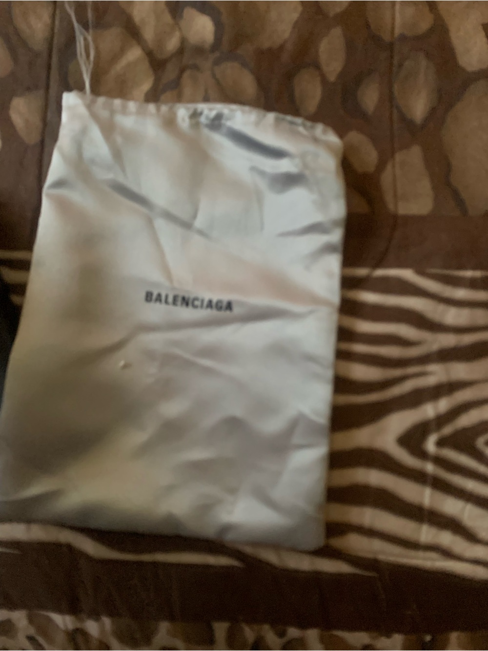 Balenciaga White Branded Drawstring Dust Bag - Picture 3 of 5